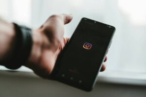 Jak odpowiednie obserwacje na instagramie otwierają drzwi do kontraktów z wielkimi markami?