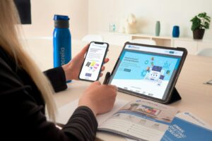 Marketing bez megafonu – dlaczego marki częściej próbują rozmawiać niż krzyczeć